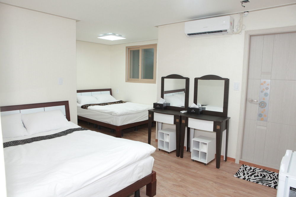 Hamory Guesthouse Dongdaemun Seoul Bagian luar foto